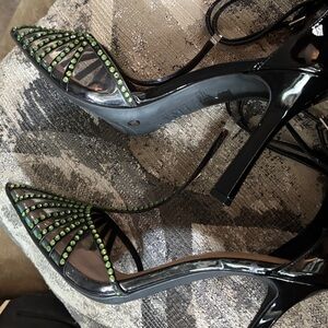 INC International Concepts Black and Green Studded Heels NWOT